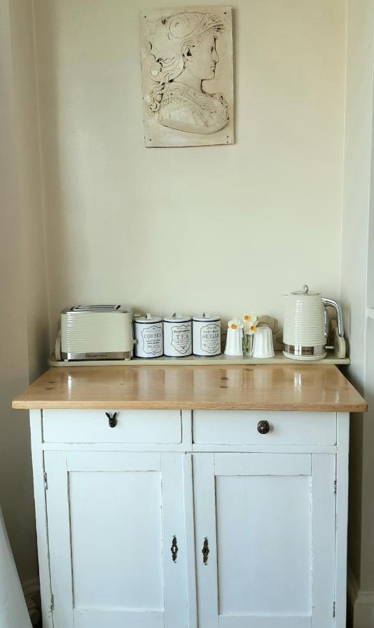 West Hill Retreat Edwardian Balcony Ensuite With Room Served Breakfast & Free Parking Гастингс Экстерьер фото